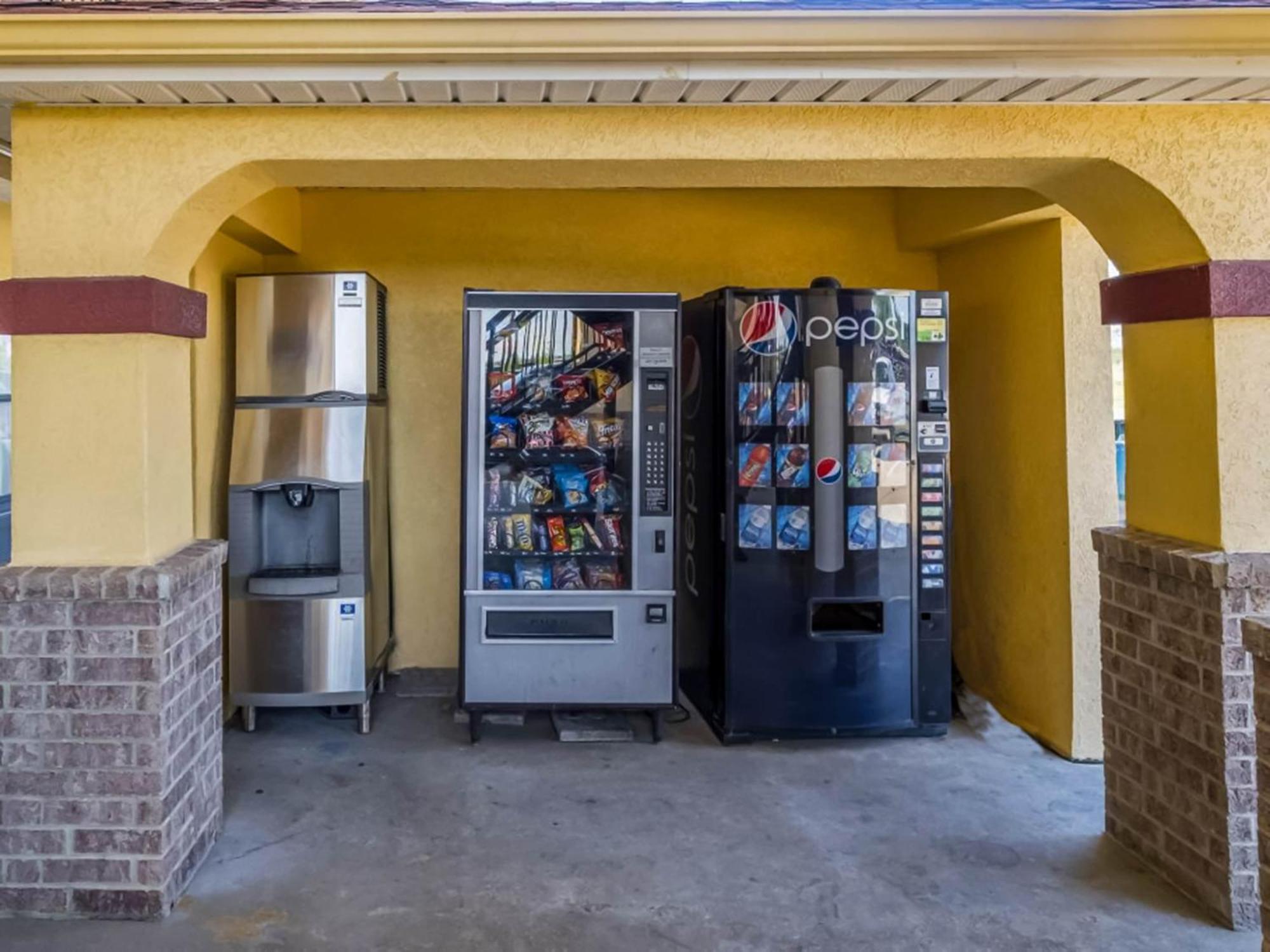 Oyo Hotel Lsu Port Allen Kültér fotó